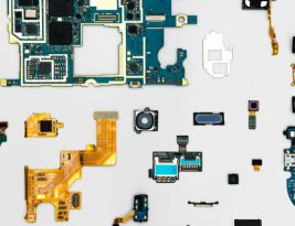 Are Robots Going to Replace Human Jobs?